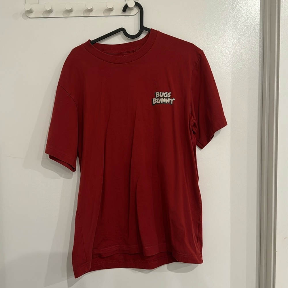 Uniqlo Bug’s Bunny UT red T-shirt